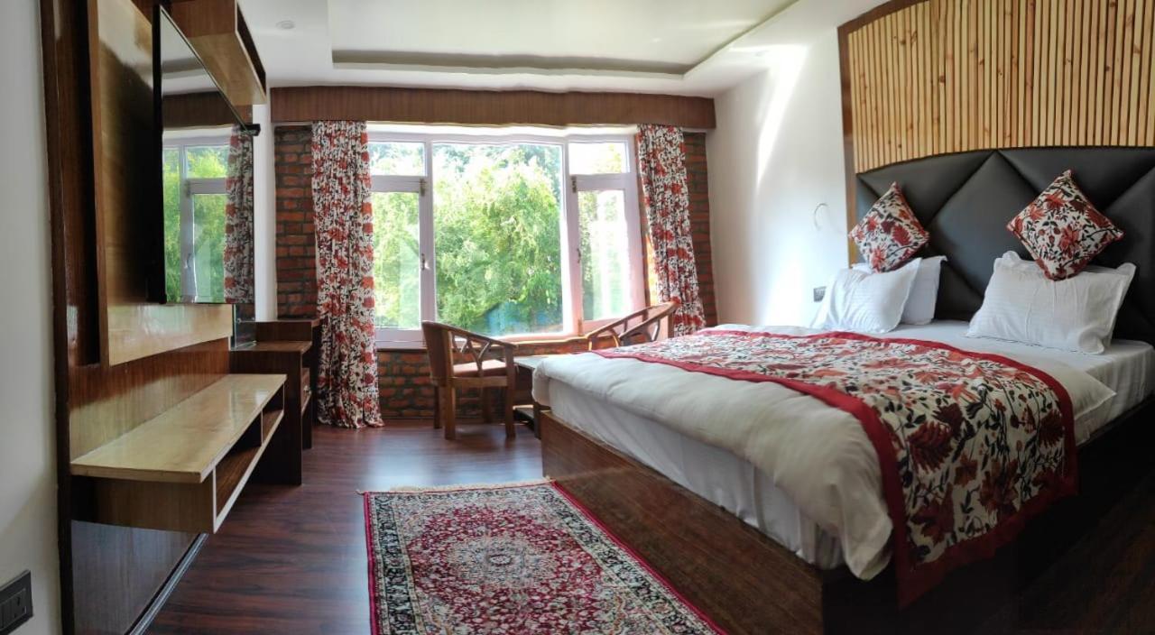 Hotel Lidder Palace باهالغام المظهر الخارجي الصورة