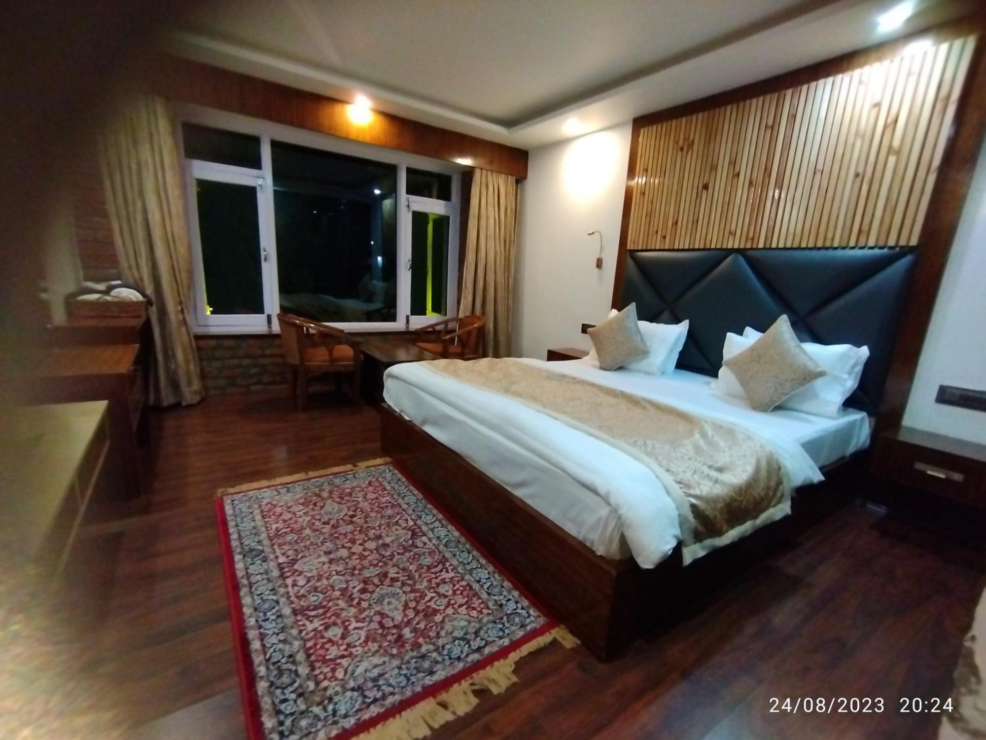 Hotel Lidder Palace باهالغام المظهر الخارجي الصورة